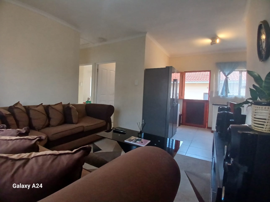 2 Bedroom Property for Sale in Graceland Eastern Cape
